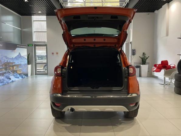 Renault Kaptur I с пробегом 2018 года, цена 1 362 000 рублей, 107245 км, внедорожник, Автокод Объявления