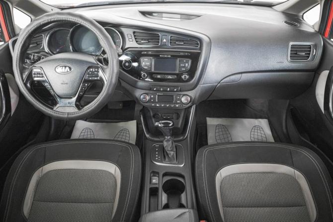 Kia Ceed II с пробегом 2015 года, цена 1 269 000 рублей, 169849 км, хэтчбек, Автокод Объявления