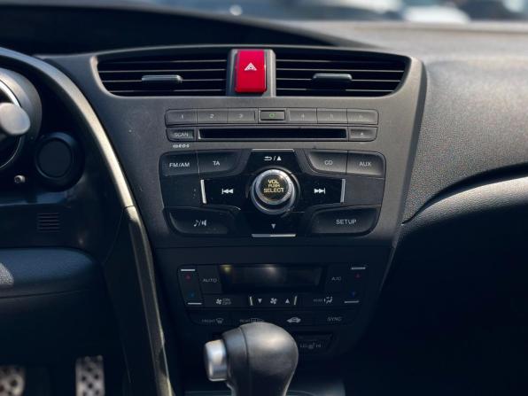 Honda Civic IX с пробегом 2012 года, цена 1 200 000 рублей, 226810 км, хэтчбек, Автокод Объявления