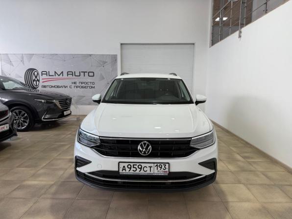 Volkswagen Tiguan II Рестайлинг с пробегом 2021 года, цена 2 900 000 рублей, 61183 км, внедорожник, Автокод Объявления