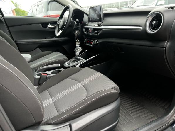 Kia Cerato IV Рестайлинг с пробегом 2021 года, цена 2 415 000 рублей, 44730 км, седан, Автокод Объявления