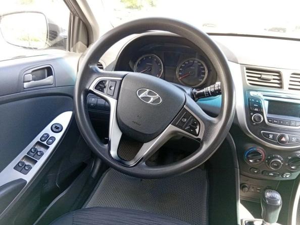 Hyundai Solaris I Рестайлинг с пробегом 2015 года, цена 850 000 рублей, 174000 км, хэтчбек, Автокод Объявления