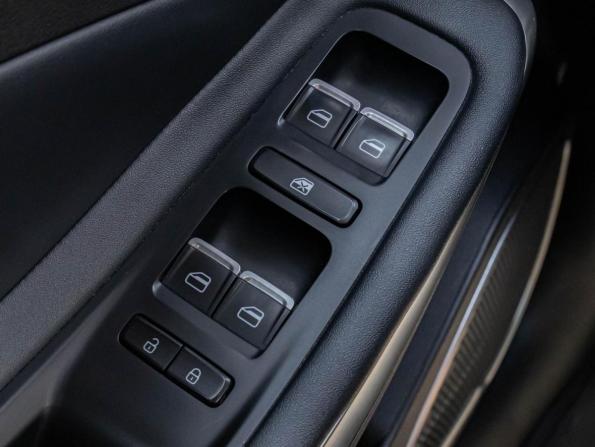 Omoda S5 с пробегом 2023 года, цена 1 220 000 рублей, 62311 км, седан, Автокод Объявления