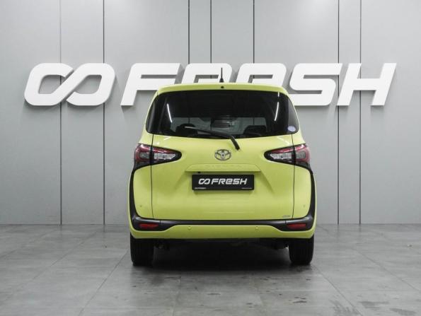 Toyota Sienta II Рестайлинг с пробегом 2021 года, цена 1 605 000 рублей, 67369 км, компактвэн, Автокод Объявления