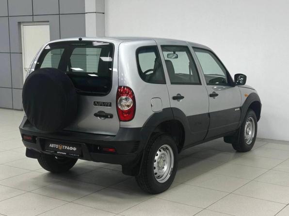Chevrolet Niva I Рестайлинг с пробегом 2017 года, цена 519 000 рублей, 97461 км, внедорожник, Автокод Объявления