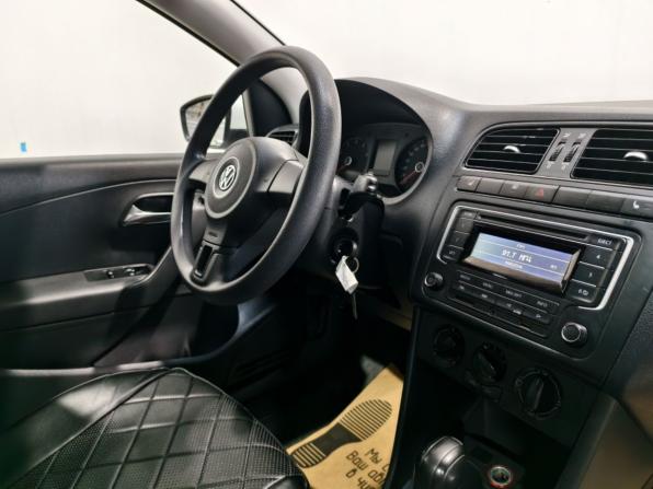 Volkswagen Polo V с пробегом 2015 года, цена 1 075 000 рублей, 86791 км, седан, Автокод Объявления