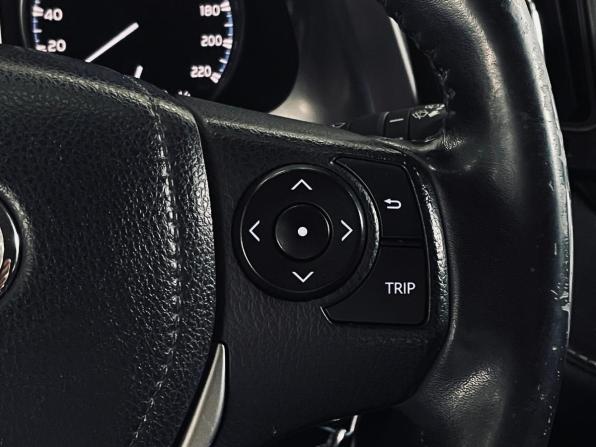 Toyota RAV4 IV (XA40) Рестайлинг с пробегом 2017 года, цена 2 350 000 рублей, 130570 км, внедорожник, Автокод Объявления