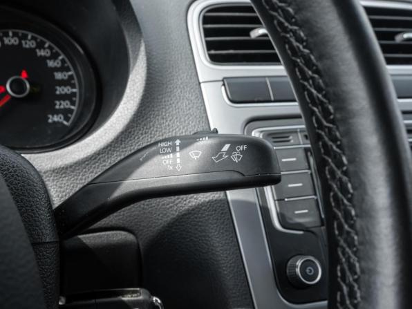Volkswagen Polo V Рестайлинг с пробегом 2016 года, цена 1 166 000 рублей, 147443 км, седан, Автокод Объявления