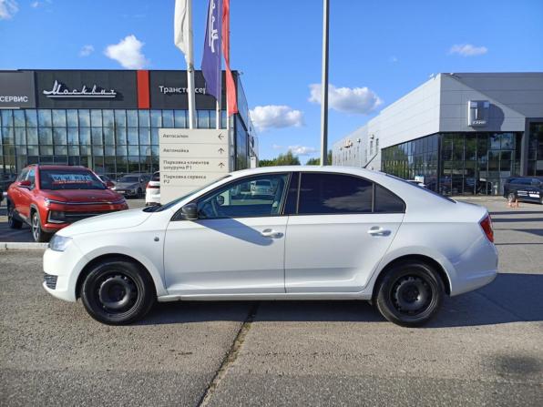 Skoda Rapid I с пробегом 2015 года, цена 760 000 рублей, 295800 км, лифтбек, Автокод Объявления