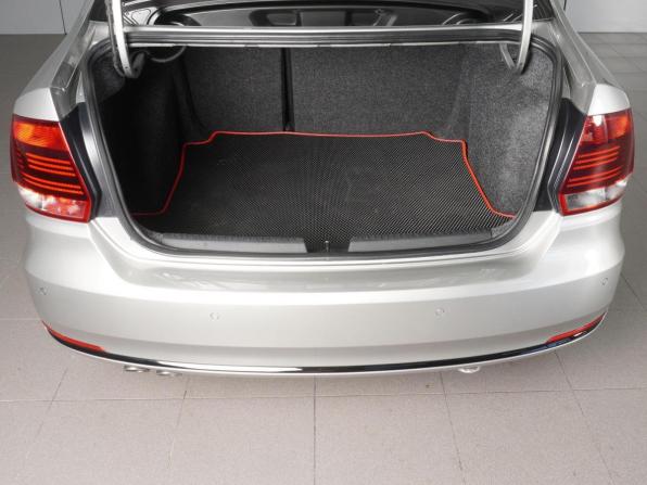 Volkswagen Polo V Рестайлинг с пробегом 2019 года, цена 1 399 000 рублей, 108870 км, седан, Автокод Объявления