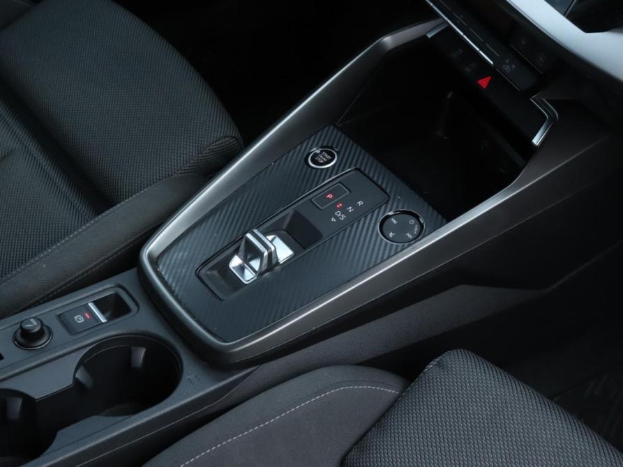 Audi A3 IV (8Y) Москва  - изображение 16