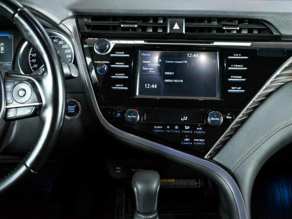 Toyota Camry VIII (XV70) с пробегом 2021 года, цена 3 280 000 рублей, 91107 км, седан, Автокод Объявления