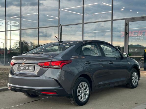 Hyundai Solaris II Рестайлинг с пробегом 2021 года, цена 1 350 000 рублей, 140570 км, седан, Автокод Объявления