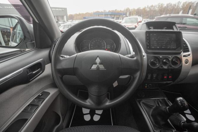 Mitsubishi Pajero Sport II Рестайлинг с пробегом 2014 года, цена 1 845 000 рублей, 133110 км, внедорожник, Автокод Объявления