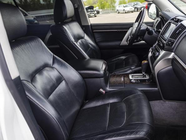 Toyota Land Cruiser 200 Series Рестайлинг 1 с пробегом 2012 года, цена 4 099 000 рублей, 93042 км, внедорожник, Автокод Объявления
