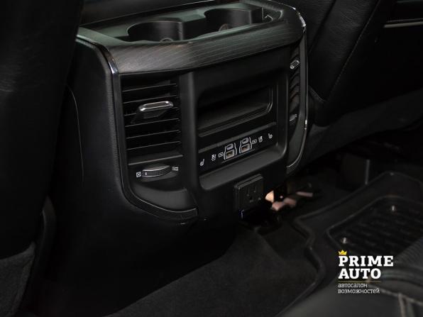 Ram 1500 V с пробегом 2022 года, цена 9 499 000 рублей, 32151 км, offers.body_type.unknown, Автокод Объявления