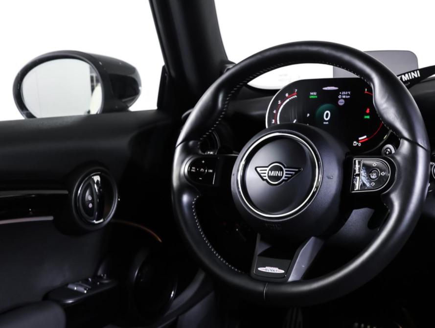 Mini Hatch III (F55/F56) Рестайлинг 2 Москва  - изображение 14