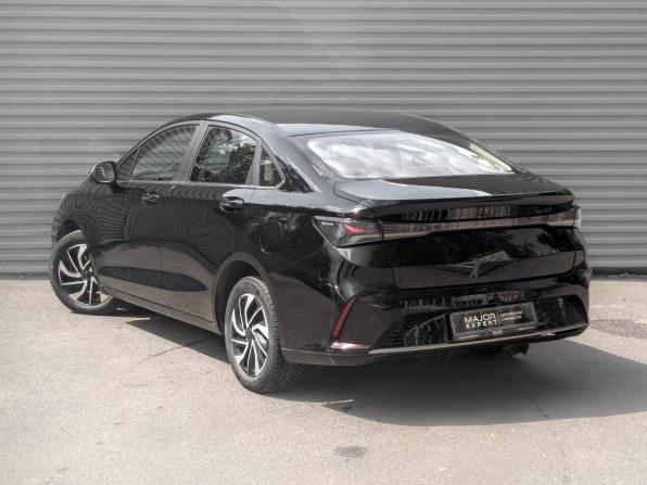 BAIC U5 Plus с пробегом 2023 года, цена 900 000 рублей, 109346 км, седан, Автокод Объявления