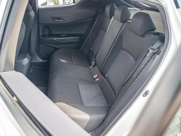 Toyota C-HR I с пробегом 2019 года, цена 2 280 000 рублей, 83795 км, внедорожник, Автокод Объявления