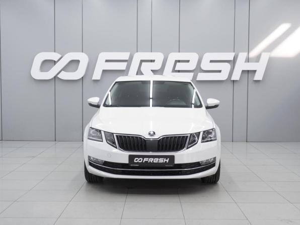 Skoda Octavia III (A7) Рестайлинг с пробегом 2018 года, цена 1 620 000 рублей, 110679 км, лифтбек, Автокод Объявления