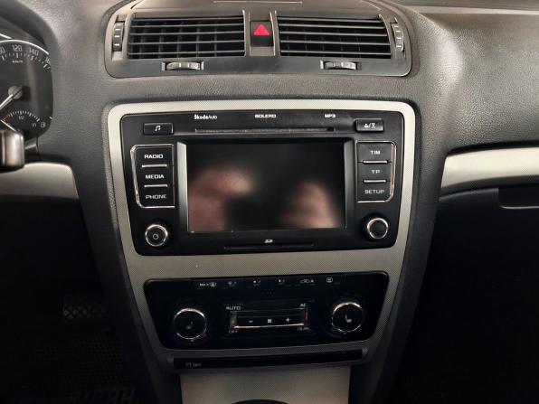 Skoda Octavia II (A5) Рестайлинг с пробегом 2012 года, цена 790 000 рублей, 264854 км, лифтбек, Автокод Объявления
