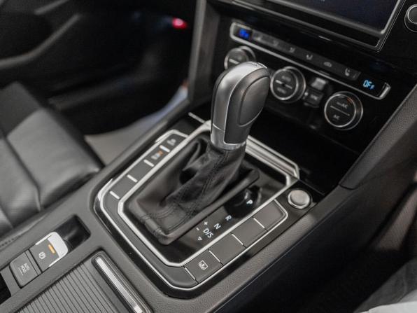 Volkswagen Passat B8 с пробегом 2016 года, цена 1 990 000 рублей, 67150 км, седан, Автокод Объявления