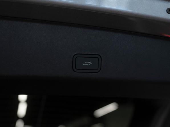 Geely Monjaro I Рестайлинг 2 с пробегом 2026 года, цена 4 400 000 рублей, 11 км, внедорожник, Автокод Объявления
