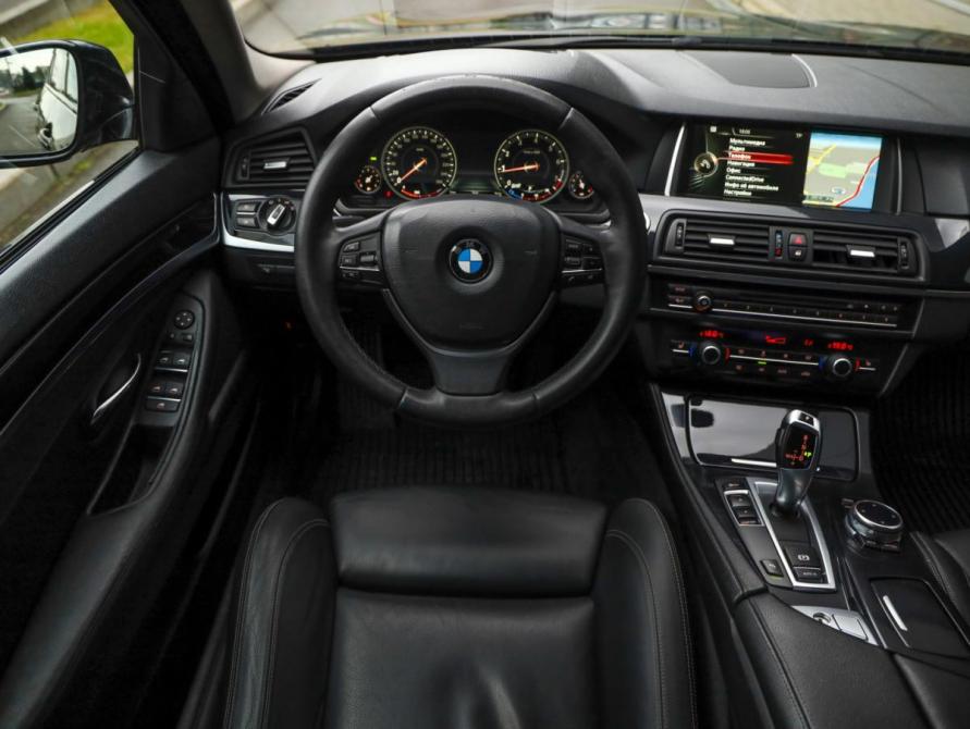 BMW 5 серии VI (F10/F11/F07) Рестайлинг Санкт-Петербург  - изображение 12