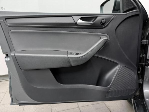 Volkswagen Polo VI с пробегом 2021 года, цена 1 290 000 рублей, 138707 км, лифтбек, Автокод Объявления