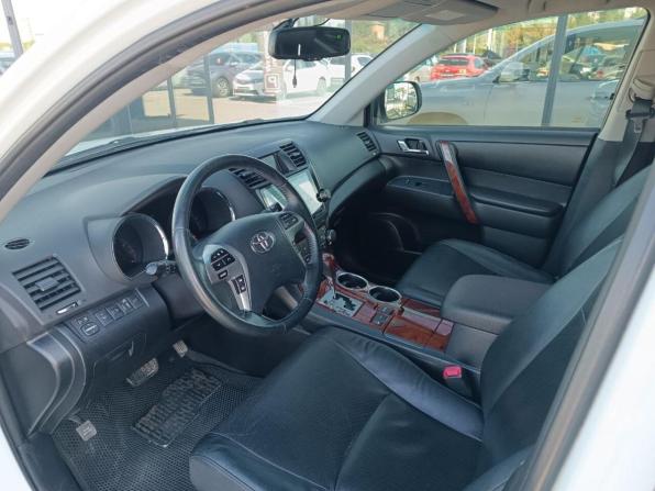 Toyota Highlander II (XU40) Рестайлинг с пробегом 2012 года, цена 1 950 000 рублей, 304362 км, внедорожник, Автокод Объявления