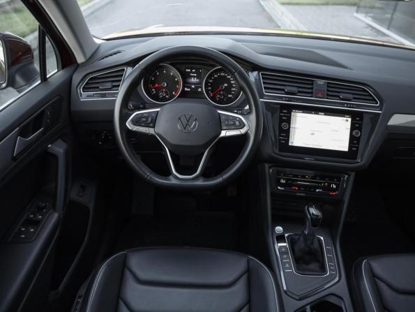 Volkswagen Tiguan II Рестайлинг с пробегом 2021 года, цена 2 599 000 рублей, 87834 км, внедорожник, Автокод Объявления