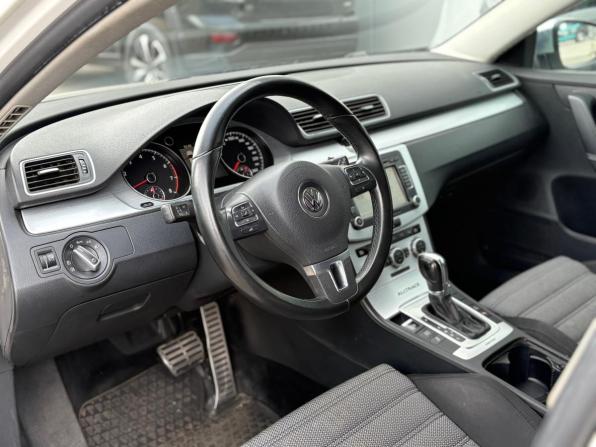 Volkswagen Passat B7 с пробегом 2012 года, цена 1 599 000 рублей, 206000 км, универсал, Автокод Объявления