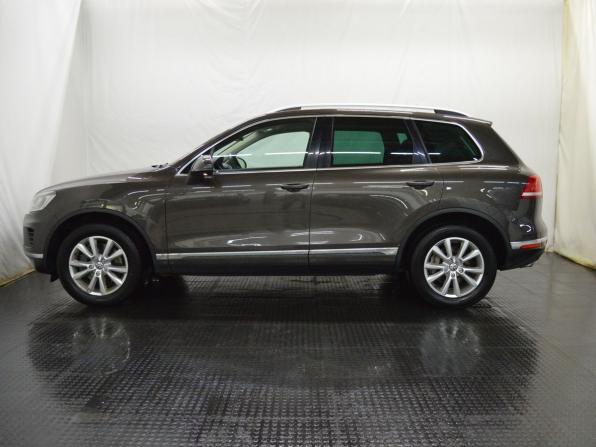 Volkswagen Touareg II Рестайлинг с пробегом 2016 года, цена 2 750 000 рублей, 235000 км, внедорожник, Автокод Объявления
