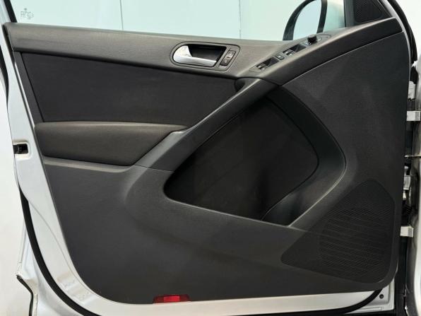 Volkswagen Tiguan I с пробегом 2010 года, цена 1 100 000 рублей, 182305 км, внедорожник, Автокод Объявления