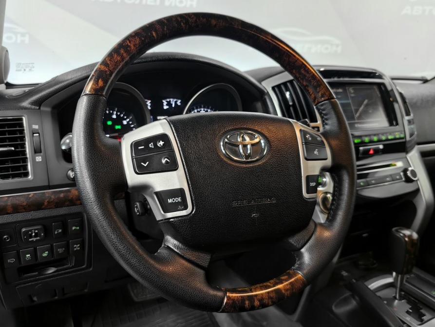 Toyota Land Cruiser 200 Series Рестайлинг 1 Новосибирск  - изображение 12