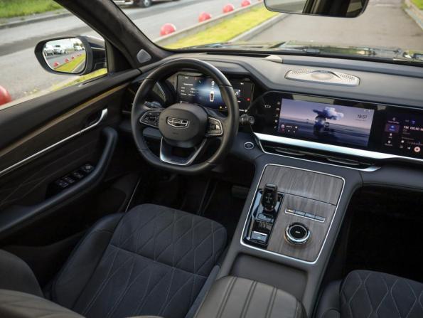 Geely Monjaro I Рестайлинг с пробегом 2025 года, цена 3 990 000 рублей, 9383 км, внедорожник, Автокод Объявления