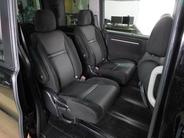 Honda Stepwgn V Рестайлинг с пробегом 2019 года, цена 2 769 000 рублей, 52237 км, минивэн, Автокод Объявления