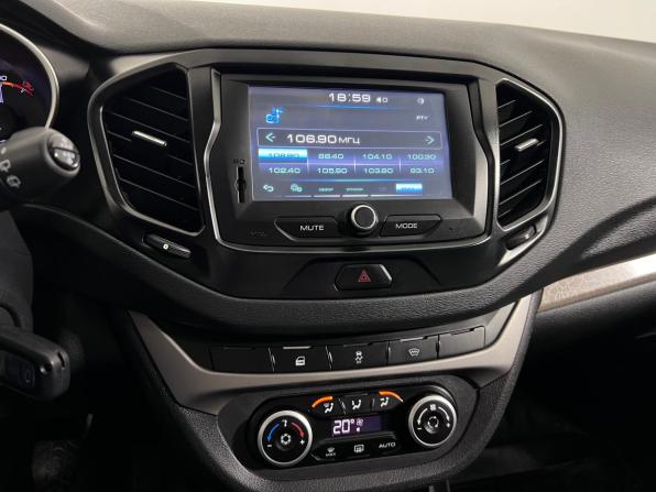 Lada (ВАЗ) Vesta I с пробегом 2018 года, цена 1 025 000 рублей, 92405 км, универсал, Автокод Объявления