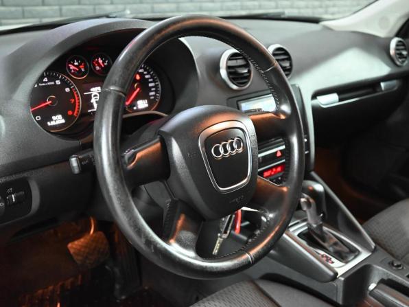 Audi A3 II (8P) Рестайлинг 2 с пробегом 2010 года, цена 930 000 рублей, 152671 км, хэтчбек, Автокод Объявления