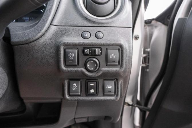 Nissan Note II с пробегом 2016 года, цена 989 000 рублей, 160050 км, хэтчбек, Автокод Объявления