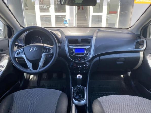 Hyundai Solaris I с пробегом 2014 года, цена 735 000 рублей, 157400 км, хэтчбек, Автокод Объявления