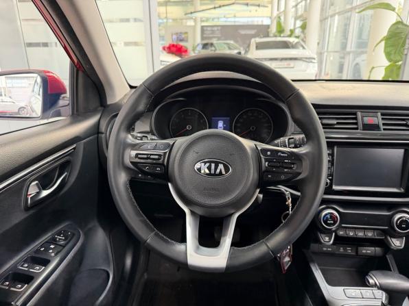 Kia Rio IV с пробегом 2018 года, цена 1 630 000 рублей, 125184 км, хэтчбек, Автокод Объявления