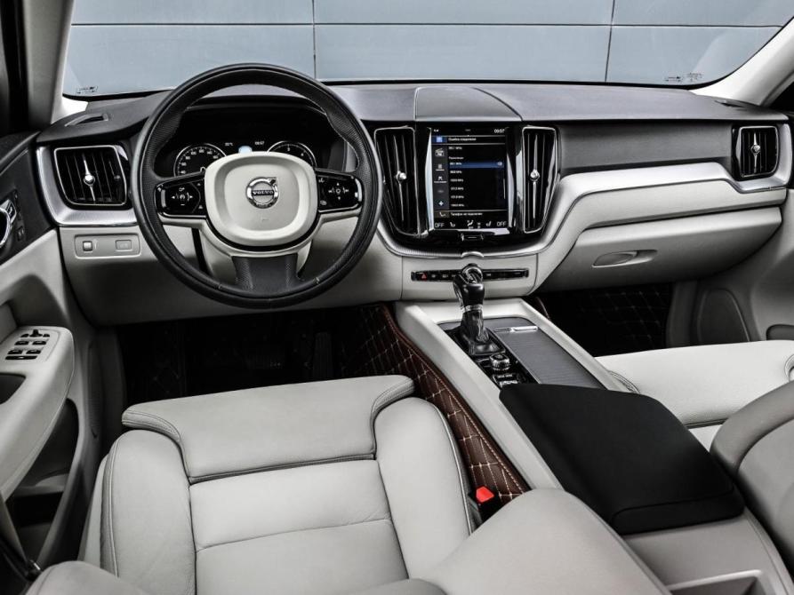 Volvo XC60 II Новороссийск  - изображение 8