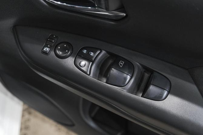 Nissan Serena V (C27) с пробегом 2017 года, цена 1 869 000 рублей, 136000 км, минивэн, Автокод Объявления
