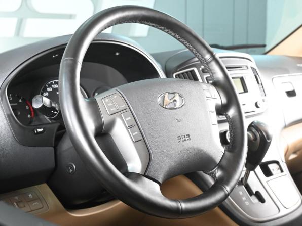 Hyundai H-1 II Рестайлинг 2 с пробегом 2020 года, цена 3 499 000 рублей, 87162 км, минивэн, Автокод Объявления