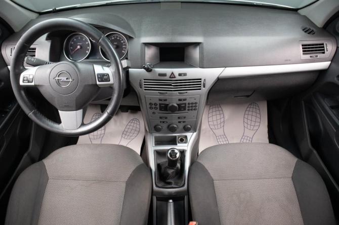 Opel Astra H Рестайлинг с пробегом 2011 года, цена 549 000 рублей, 217000 км, хэтчбек, Автокод Объявления