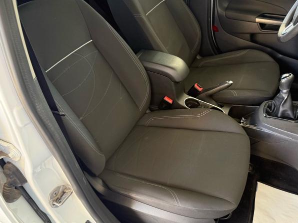 Ford Fiesta Mk6 Рестайлинг с пробегом 2016 года, цена 715 000 рублей, 118996 км, седан, Автокод Объявления