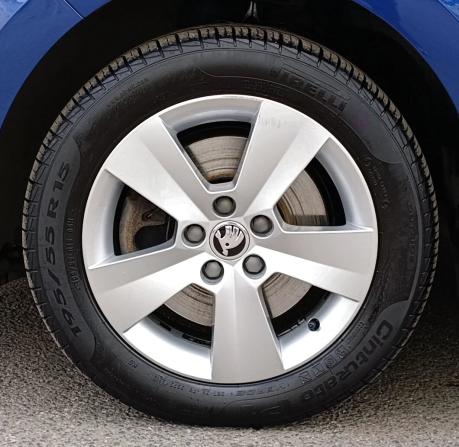 Skoda Rapid I Рестайлинг с пробегом 2019 года, цена 1 449 000 рублей, 74192 км, лифтбек, Автокод Объявления