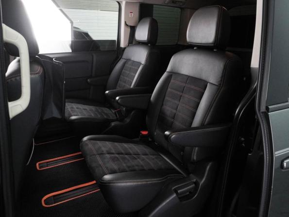 Mitsubishi Delica D:5 I с пробегом 2018 года, цена 3 319 000 рублей, 84101 км, минивэн, Автокод Объявления