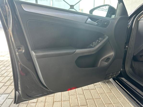 Volkswagen Jetta VI с пробегом 2013 года, цена 970 000 рублей, 187000 км, седан, Автокод Объявления